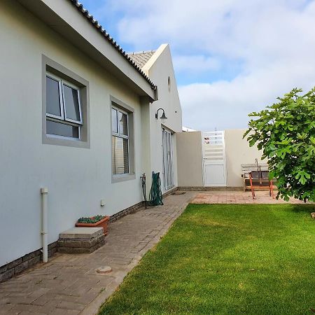 Acacia Four Seven Self-Catering Apartment Swakopmund Exterior photo