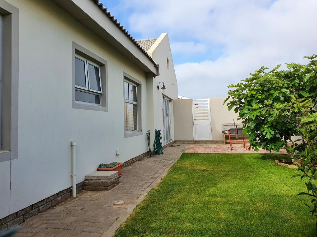 Acacia Four Seven Self-Catering Apartment Swakopmund Exterior photo